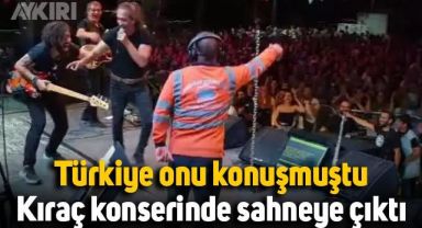Aksaraylı temizlik işçisi Hamit Karakaya, Kıraç konserinde sahneye çıktı, dans etti