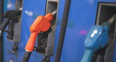 Benzin ve motorine indirim yapıldı, pompaya yansıdı: İşte yeni fiyatlar