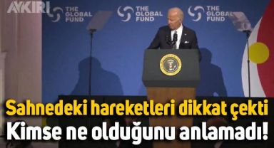 Joe Biden konuşmasının ardından sahneden nasıl ineceğini bulamadı