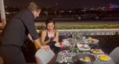 Mert Aydın'dan Merve Boluğur'a sürpriz evlenme teklifi!