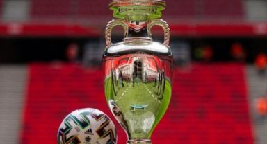  UEFA, Rusya'nın EURO 2024'ten men edildiğini duyurdu 