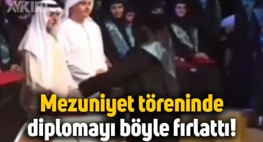 BAE Gençlik Bakanı, mezuniyet töreninde diplomayı böyle fırlattı