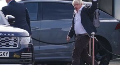 Boris Johnson, tatilini yarıda kesti: 