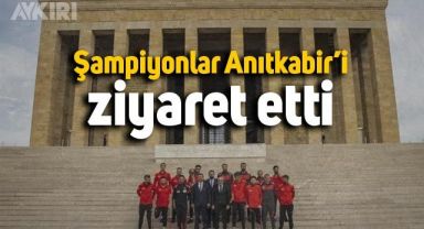Dünya şampiyonu Ampute Futbol Milli Takımı, Anıtkabir'i ziyaret etti