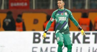 Galatasaray, Muslera'dan sonra kaleyi o isme emanet edecek