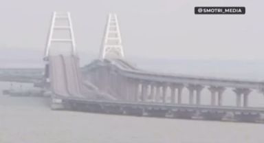 Kırım ile Rusya'yı birbirine bağlayan Kırım Köprüsü, yeniden trafiğe açıldı