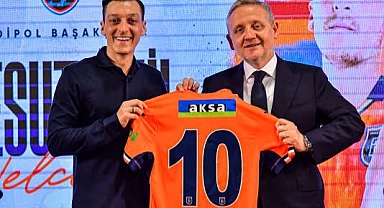  Mesut Özil ameliyat oldu 