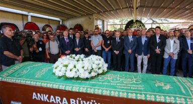 Müzisyen Onur Şen son yolculuğuna uğurlandı