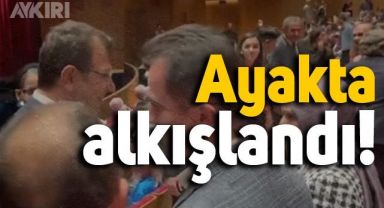 Opera izlemeye giden Ekrem İmamoğlu salona girince ayakta alkışlandı