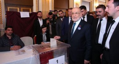 Saadet Partisi, 8. Olağan Büyük Kongresi'nde Temel Karamollaoğlu, 3. kez genel başkan oldu