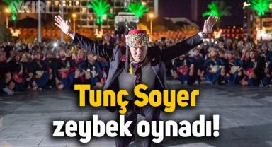 Tunç Soyer, 29 Ekim kutlamalarında zeybek oynadı