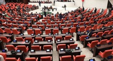 Türk askerinin Lübnan'daki görev süresi uzatıldı