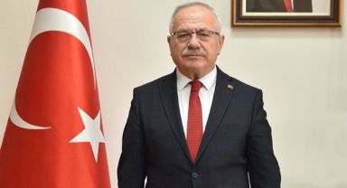 'Vampir' uyarısı yapan rektör istifa etti