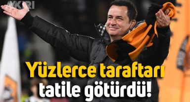 Acun Ilıcalı, yüzlerce Hull City taraftarını Türkiye'ye tatile getirdi