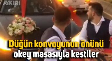 Düğün konvoyunun önünü oyun masasıyla kestiler