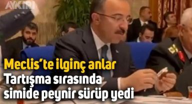 Meclis'te ilginç anlar: Süleyman Soylu tartışırken İsmail Çataklı simide peynir sürüp yedi