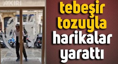 Performans sanatçısı Jordane Saget'in tebeşir tozuyla ortaya çıkardığı eserler