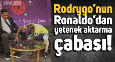 Rodrygo'nun ellerini Ronaldo'nun bacaklarına sürttüğü anlar