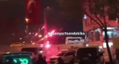 Esenyurt'ta asker eğlencesinde kontrolden çıkan havai fişek etrafa saçıldı