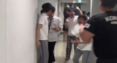 Japonya'nın Almanya galibiyeti sonrası, Japon gençler çılgına döndü