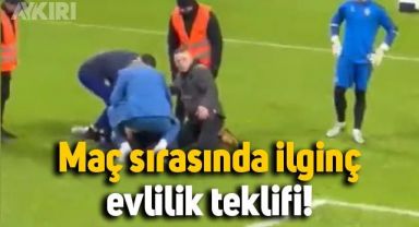 Maç sırasında ilginç evlilik teklifi: Sahaya atladı, sakatlandı...