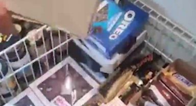 Zincir mağazdan tartışmalı görüntü: 