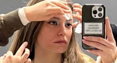 Serenay Sarıkaya’nın telefon kılıfındaki kamyon arkası yazı gündem oldu