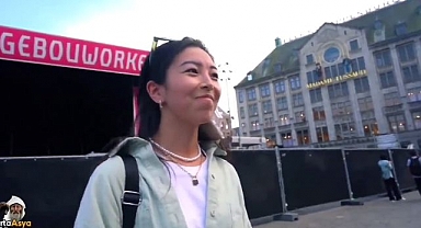 Türkçe şarkı duyan Kırgızistan Türk'ü kadın, duygu dolu anlar yaşadı