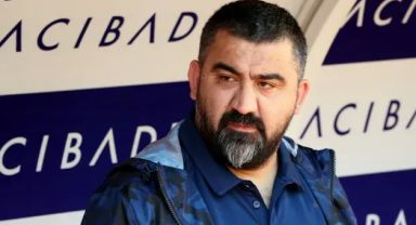 Ümit Özat, bir süredir tedavi gören babasının vefat ettiğini açıkladı