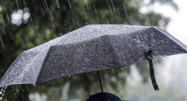 Bu illerde yaşayanlar dikkat! Meteoroloji'den sarı ve turuncu kodlu sağanak ve toz taşınımı uyarısı