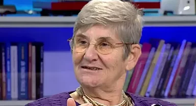 Canan Karatay, diyetisyenlere tepki gösterdi: Vücut hastalansın diye planlı yapıldığına inanıyorum