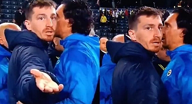 Derbi sonrası Mert Hakan'ın yaptığı hareket tartışma konusu oldu