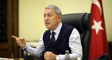 Hulusi Akar: Suriyeli kardeşlerimizi zora sokacak bir karar almayız