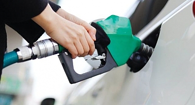 Motorine zam geldi, yeni fiyatlar pompaya yansıdı