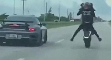 Motorla arabanın hız yarışı başlamadan bitti
