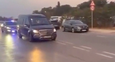Menzil şeyhinin en küçük oğlu Muhammed Mubarek Elhüseyni'nin uzun konvoyu dikkat çekti