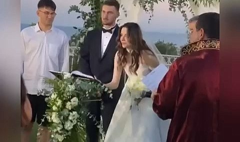 Nikah töreninde imza atan damadın görüntüleri gündem oldu!