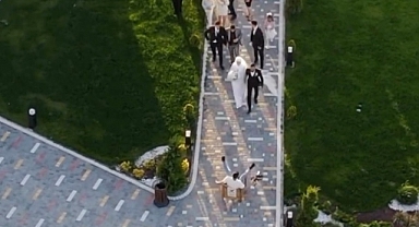 Düğün çekimi sırasında fotoğrafçının yaşadığı talihsiz kaza…