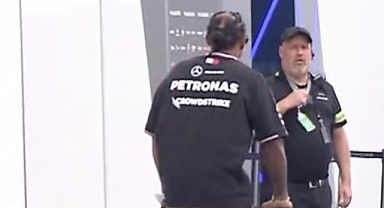 Güvenlik görevlisi, ünlü F1 pilotu Lewis Hamilton'u tanımadı: Giriş kartı istedi!