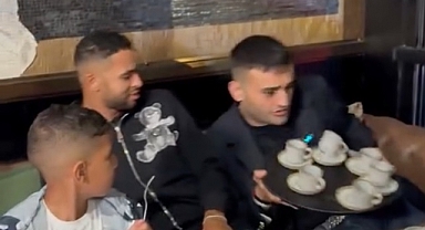 CZN Burak'tan, Fenerbahçeli futbolcu En-Nesyri'ye kahve şakası!