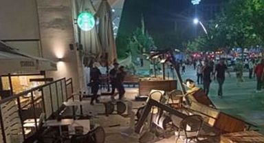 Batman'da İsrail protestosunda Starbucks şubesine saldırı!