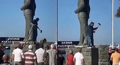 Balıkesir'de Atatürk heykeline balyozlu saldırıya vatandaş müdahalesi!