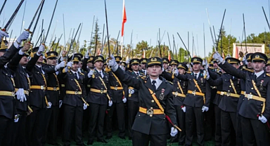 Kılıçlı yemin krizinde teğmenlerin ihracı istenmişti: Mesajların aslı ortaya çıktı