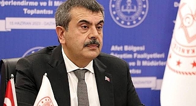 Yusuf Tekin’e ‘Mülakat’ protestosu!