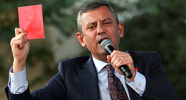 Özgür Özel, iktidara kırmızı kart gösterdi!