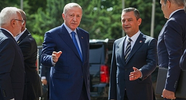 Cumhurbaşkanı Erdoğan'dan CHP lideri Özgür Özel'e teşekkür