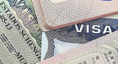 Karadağ'ın Türklere vize kararı turizmi vurdu: Turlar tek tek iptal ediliyor