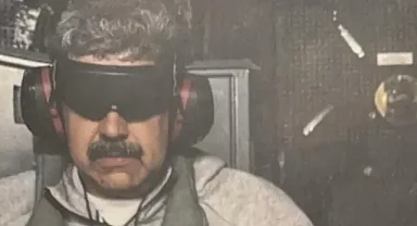 Venezuela'ya saldırı. Trump açıkladı: Maduro ve eşi yakalandı!