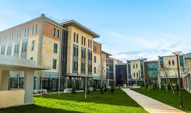 YÖK'ten Vakıf Üniversitelerine Ücret Artışı Uyarısı