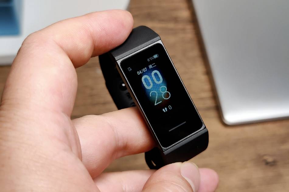 Xiaomi'nin Uygun Fiyatlı Redmi Band'dan İlk Kullanıcı Fotoğrafları  2